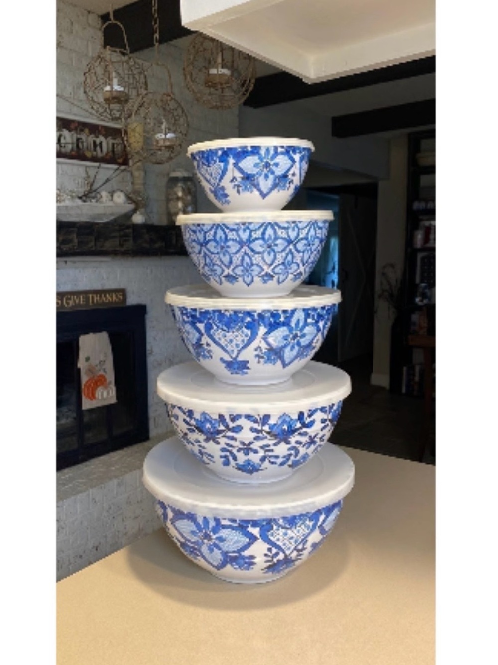 French Country Melamine Bowl Set with Lids - Set of 5